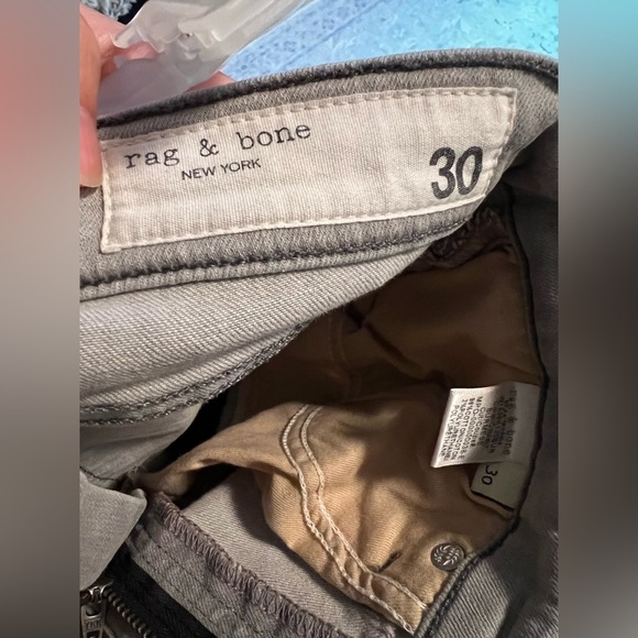 Rag & Bone Women’s Light Grey Ankle Skinny Raw Hem Jean Size 30 - Picture 6 of 9